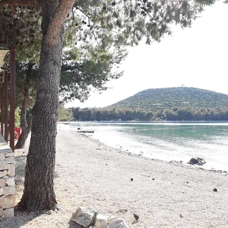 פארק נופש House Roko With Sea View, Terrace, Garden And Barbecue, Near The Beach, Tisno, Dalmatia טיסנו